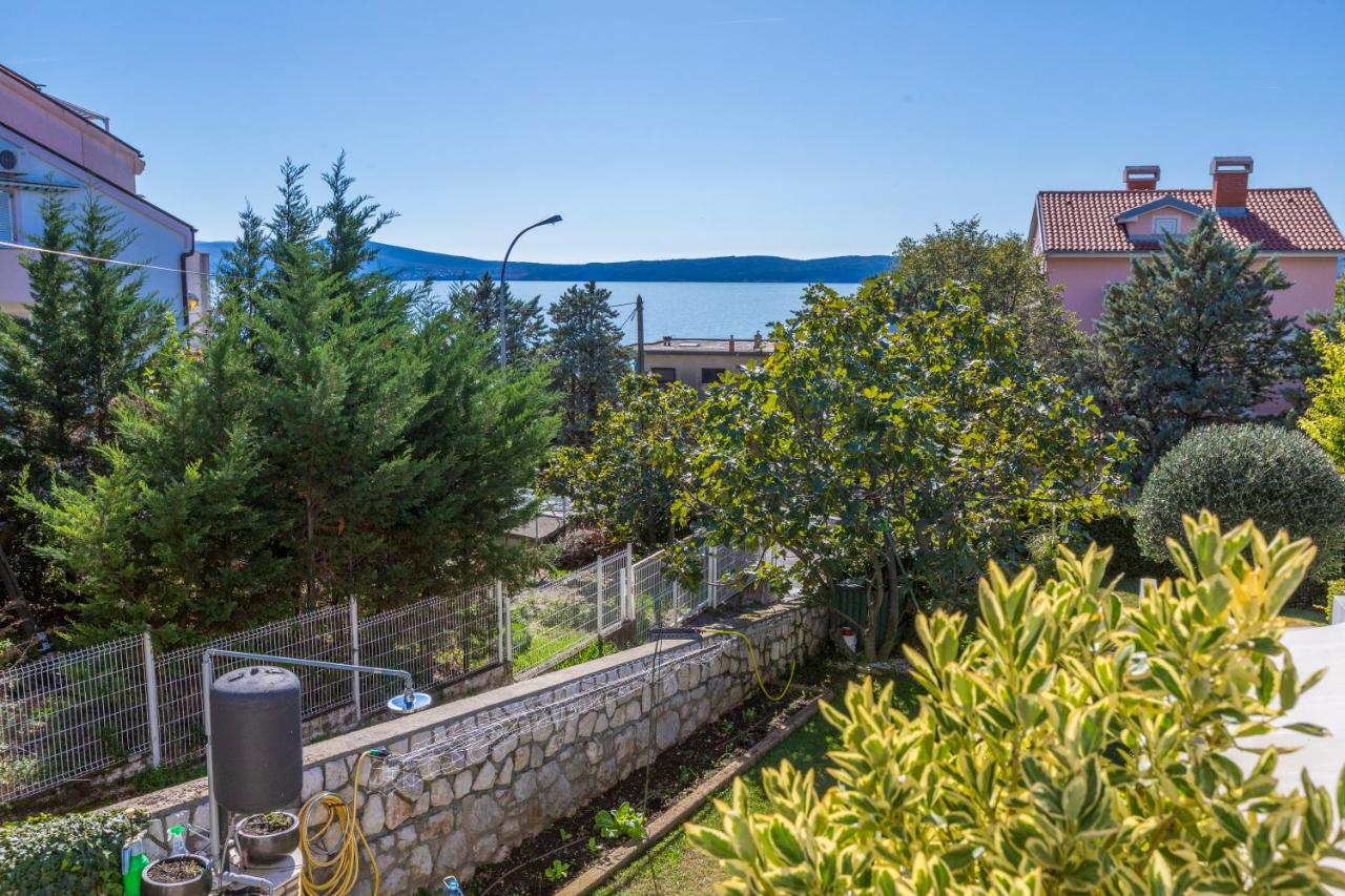 Ivan & Anka Apartments Bojko Selce Exterior photo