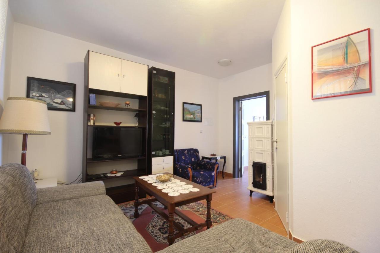 Ivan & Anka Apartments Bojko Selce Exterior photo